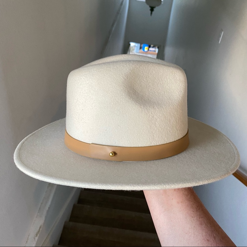 Lack Of Color. The Fader Hat - image 3